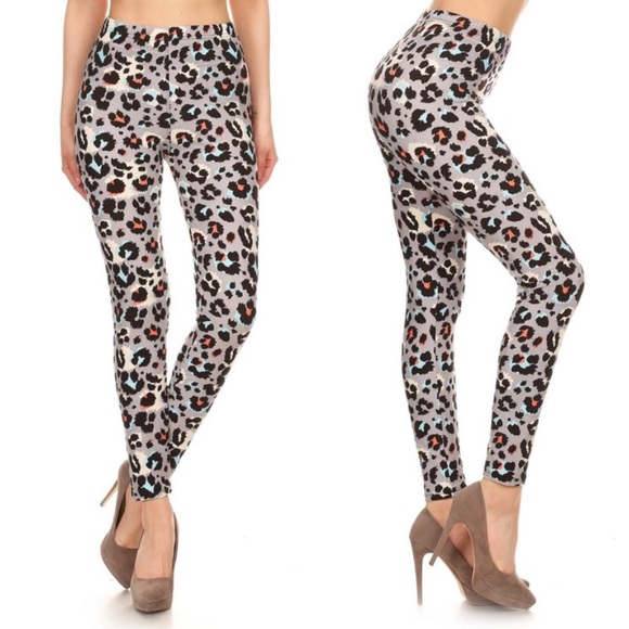 2️⃣/$30 Multicolor Leopard Leggings - Picture 2 of 3
